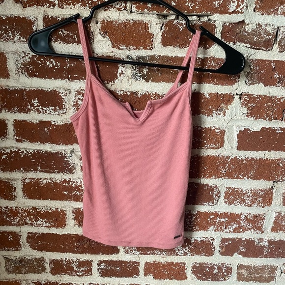 Hollister pink layering cami - Picture 2 of 5